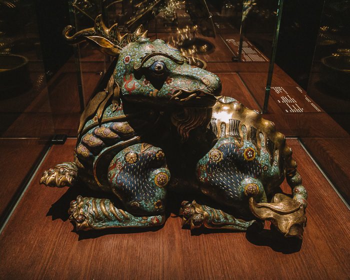 Abu Dhabi Louvre museum exhibition dragon by Dancing the Earth