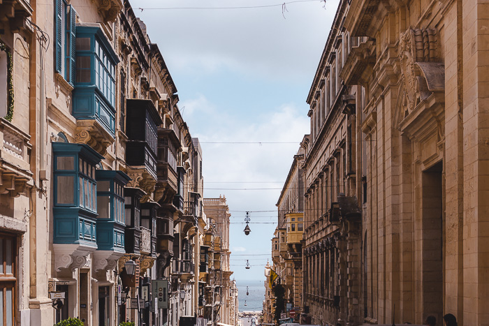 Malta travel guide Valletta balcony street by Dancing the Earth