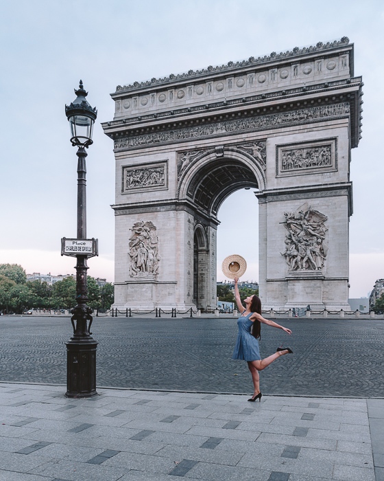 Early morning at Arc de Triomphe by Dancing the Earth