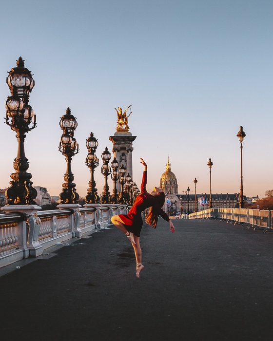 Pont Alexandre 3 by Dancing the Earth