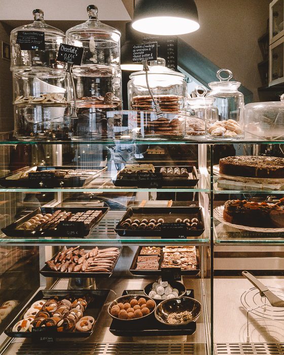 Porto weekend itinerary Chocolateria da Flores by Dancing the Earth