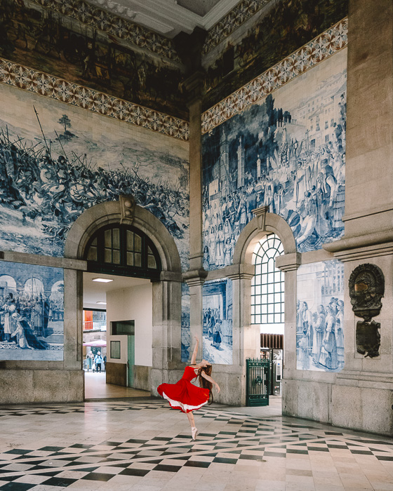 Porto weekend itinerary Sao Bento station by Dancing the Earth