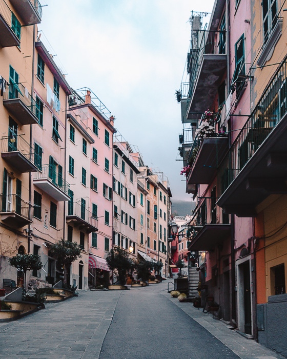 Street of Manarola, Liguria and Cinque Terre travel guide by Dancing the Earth