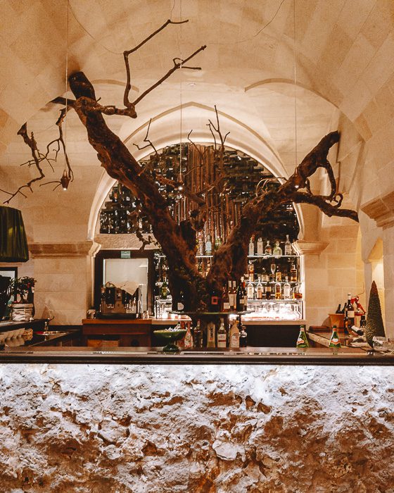 Bar area of Masseria le Lamie
