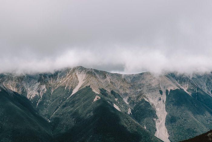 Mountains in the clouds, Dancing the Earth