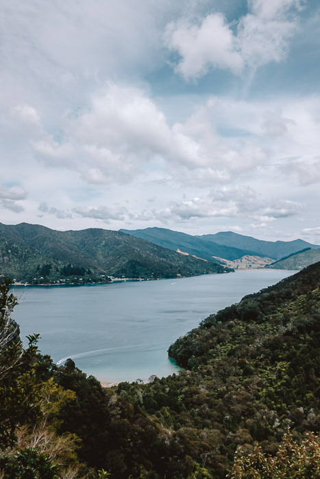 Queen Charlotte Sound viewpoint, Dancing the Earth