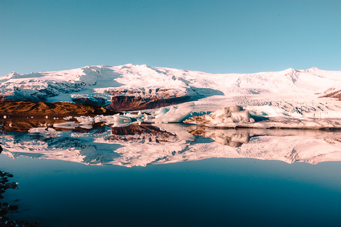 South Iceland, Fjallsarlon mirror glacier lagoon, Dancing the Earth