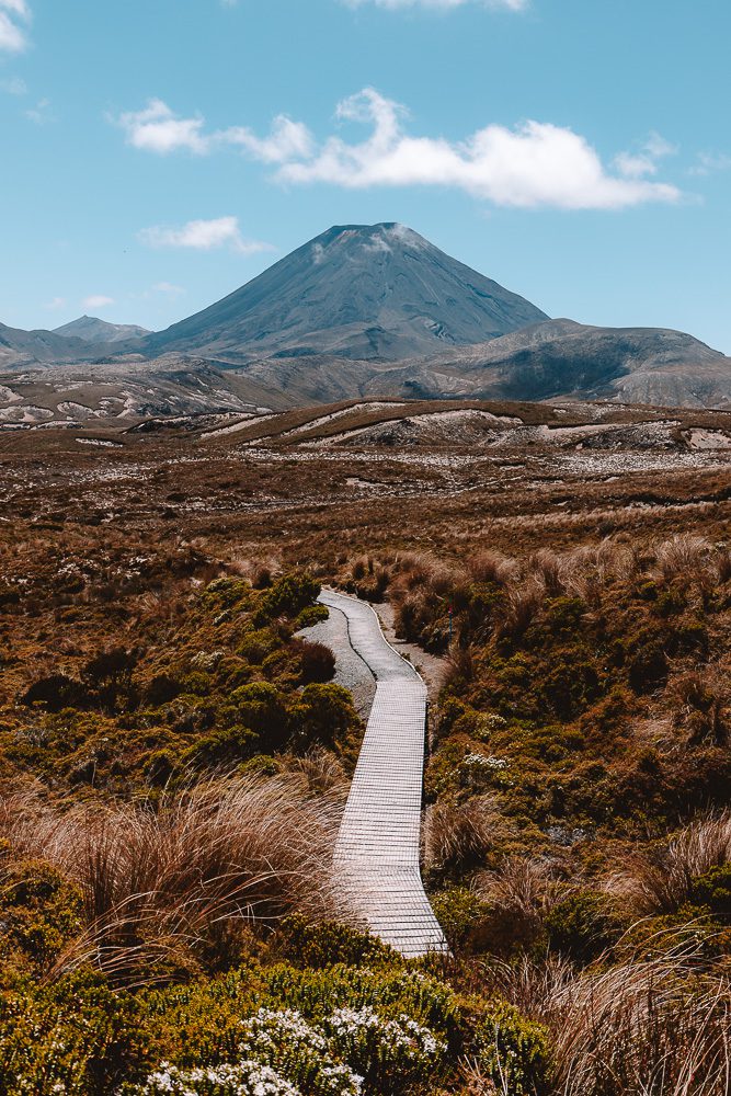Mount Ngauruhoe, Dancing the Earth