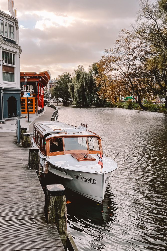Private canal cruise in Amsterdam, by Dancing The Earth