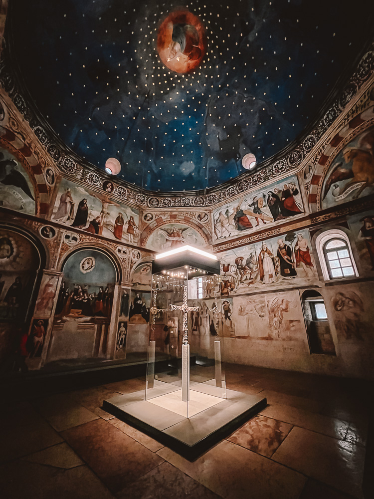 Santa Giulia Museum in Brescia, Dancing The Earth