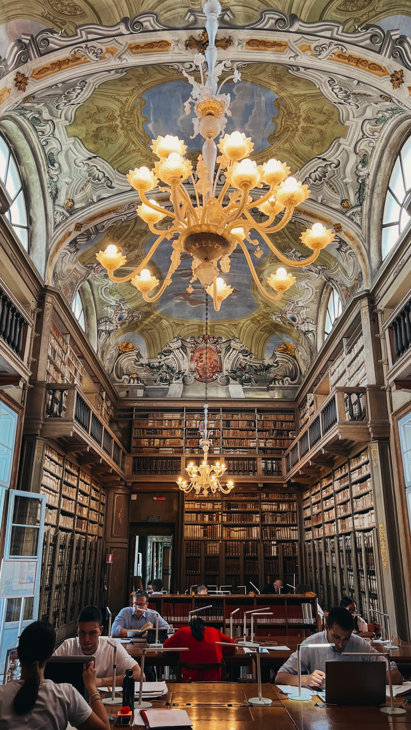 Biblioteca Queriniana, Dancing the Earth