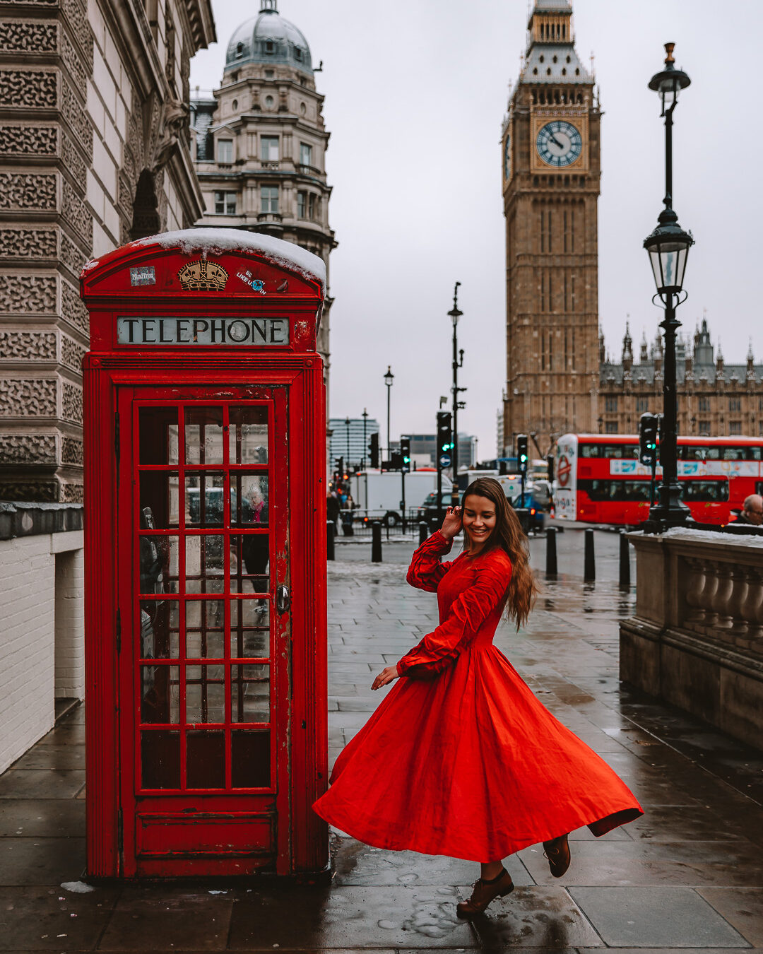 Sondeflor Scarlett dress in red, by DancingTheEarth