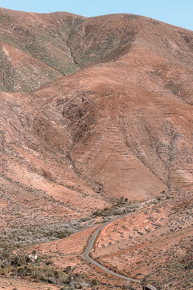 Mountains around Arco de las Penitas by Dancing the Earth