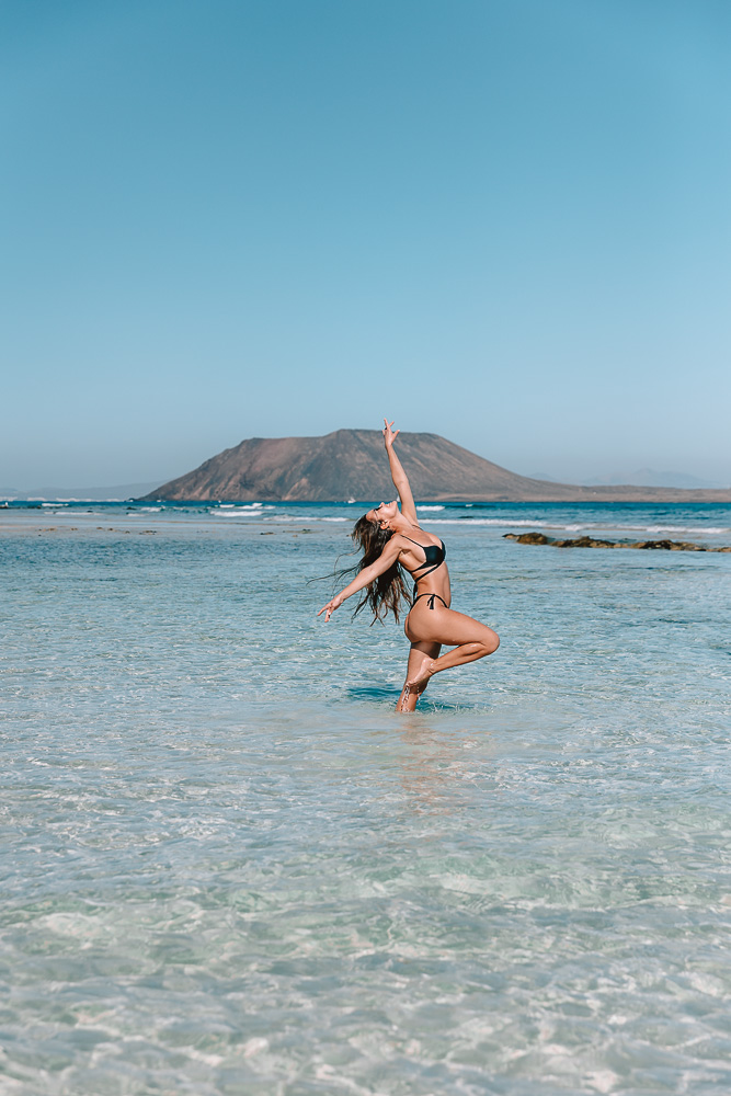 Dancing in Playa del Pozo, Corralejo, by Dancing the Earth
