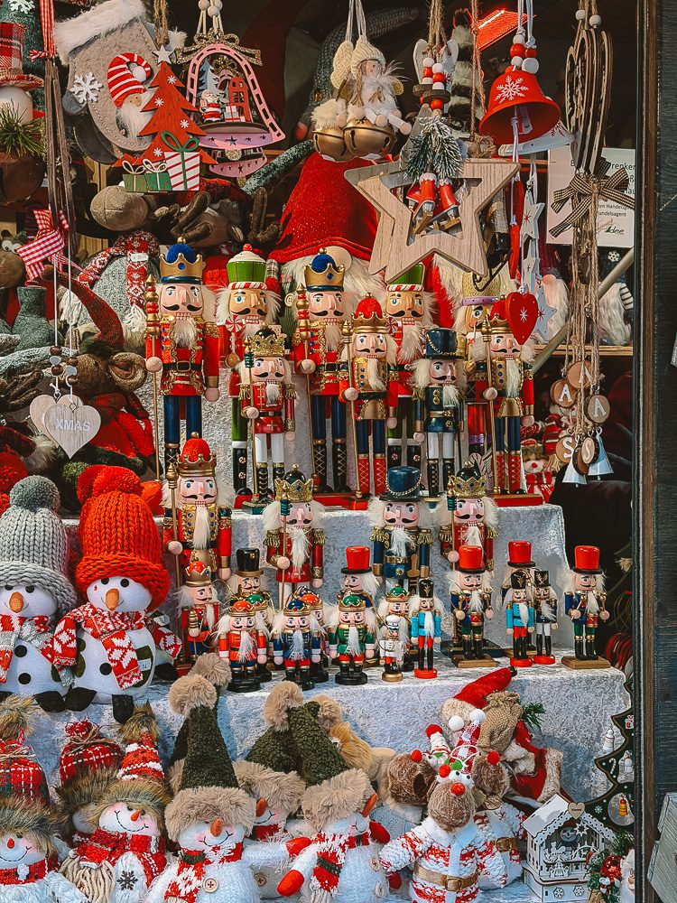 Belvedere Palace christmas market, nutcrackers, by Dancing the Earth